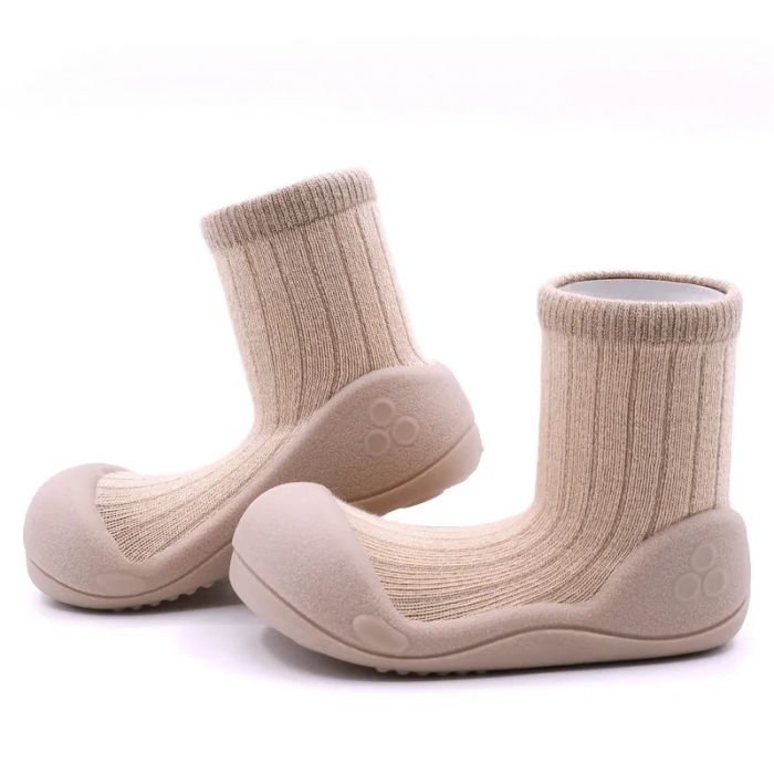 Mazuļu pirmās kurpes Attipas "White Choco" 