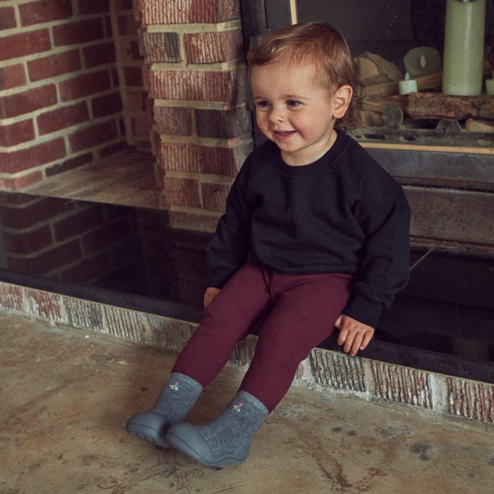 Mazuļu pirmās kurpes Attipas "Basic red" 