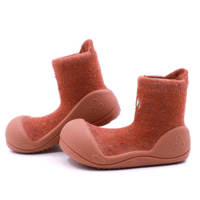 Mazuļu pirmās kurpes  Attipas "Basic brown" 