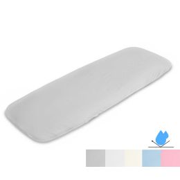 Paklodė su guma kūdikio lopšiukui. Tinkamos naudoti lopšiuke, pvz. Chicco Next 2 Me.